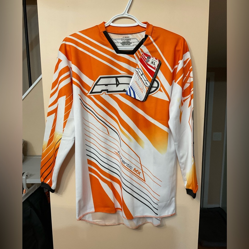AXO Boy Motocross Jersey , boy XL , NWT